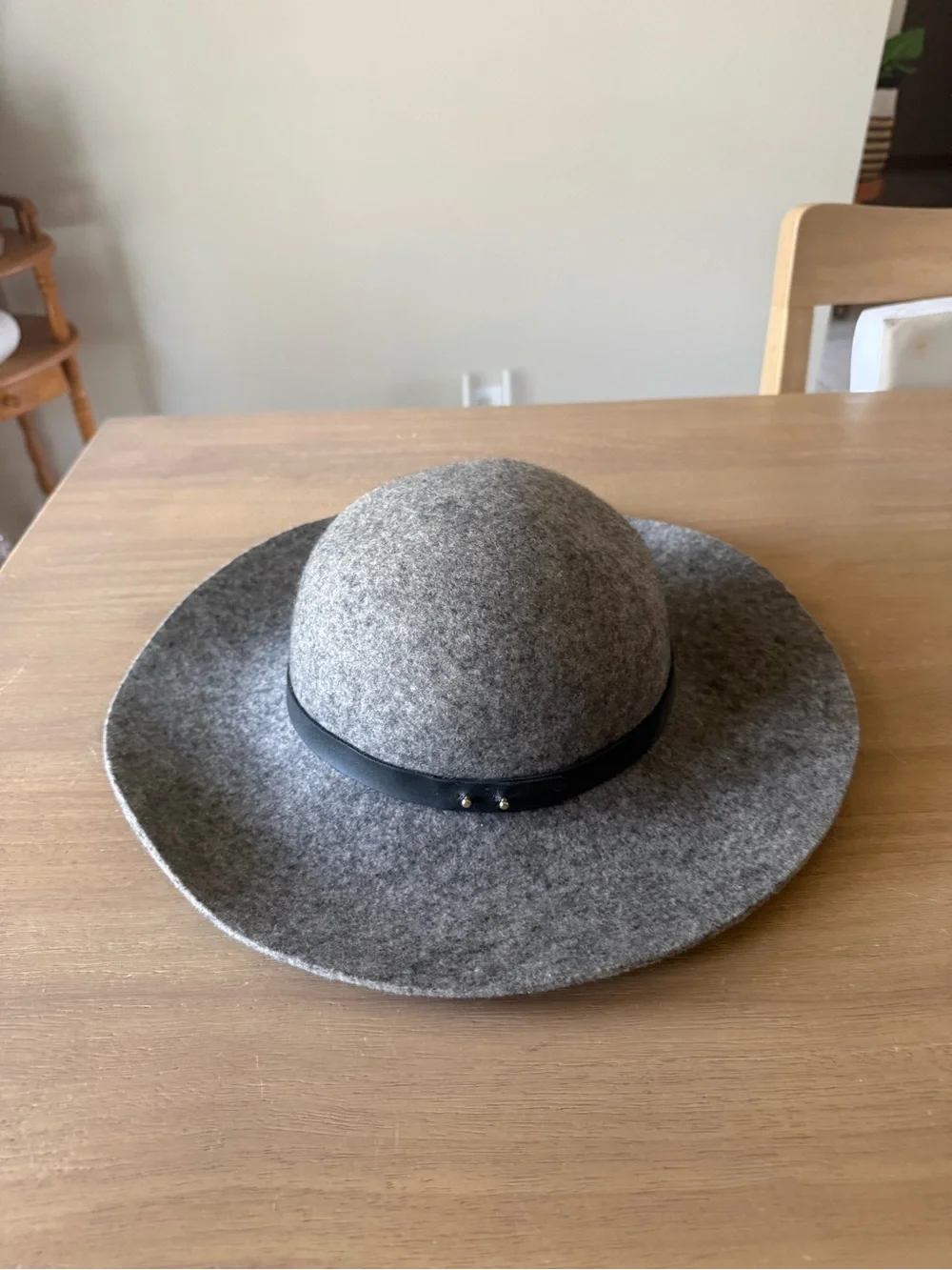Lucky Brand Gray Wool Felt Wide Brim Hat with Black Band